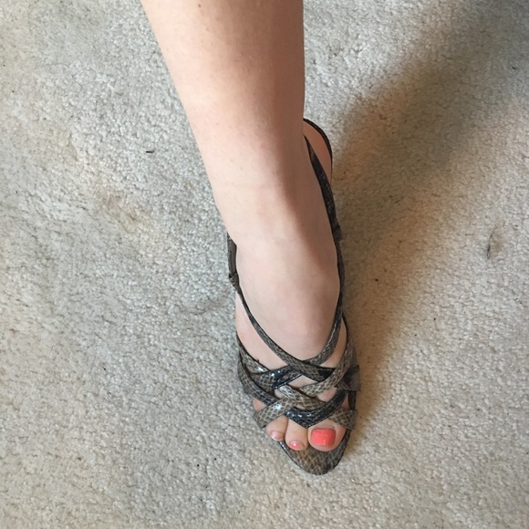Bandolino 3” Snakeskin heels ⭐️ - Picture 5 of 8